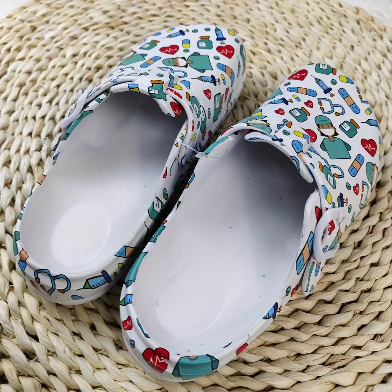 Soft Sole Women's Comfy Flat Creative Print Clogs, Stylish Closed Toe Nurse Work Shoes, Slide Shoes
